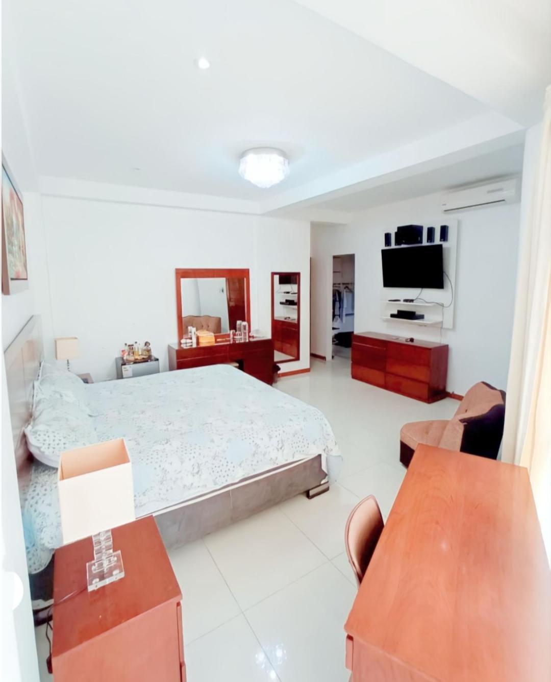 Deluxe Hotel Talara - A 5 Minutos Del Aeropuerto Y Plaza De Armas エクステリア 写真