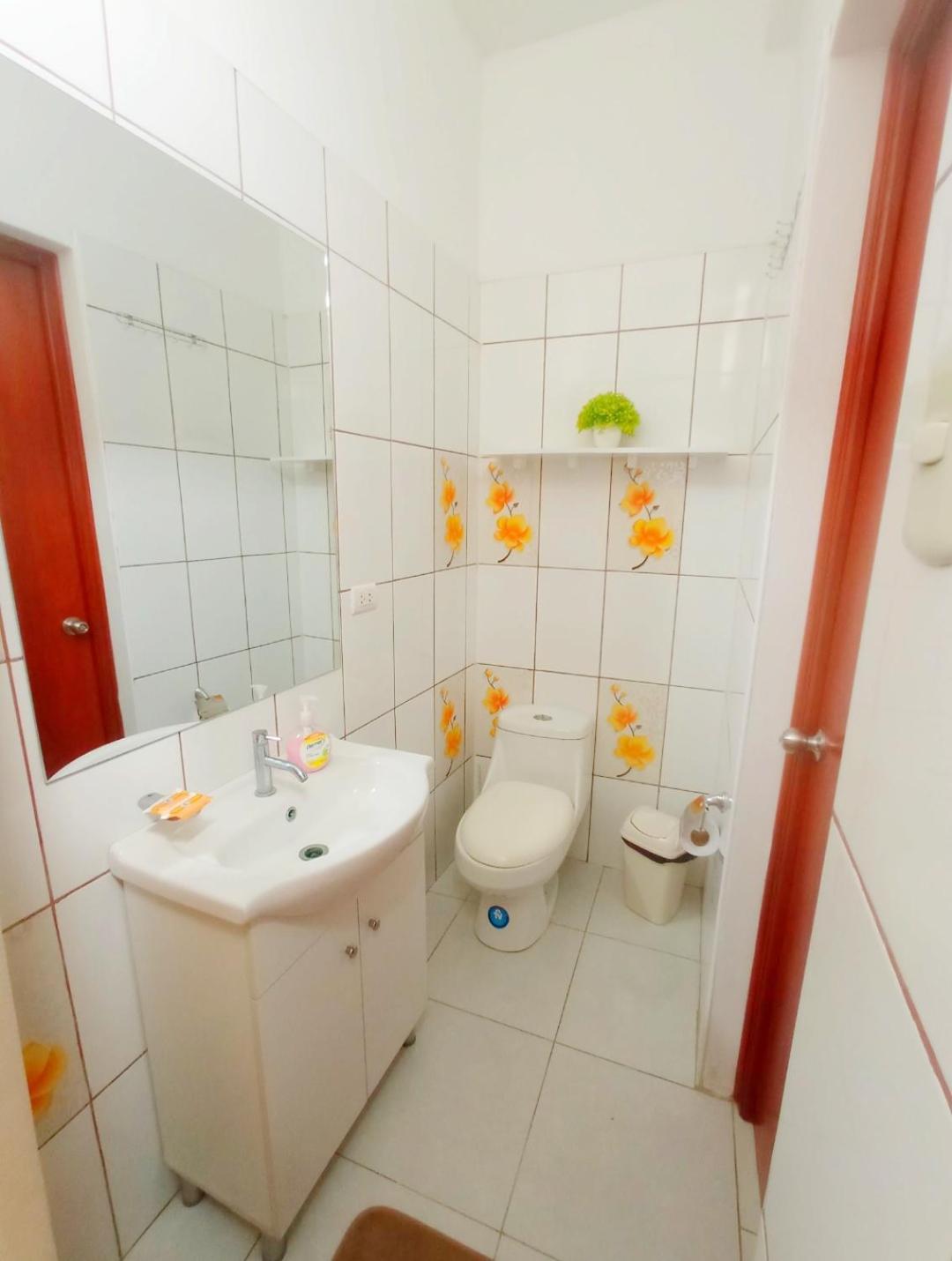 Deluxe Hotel Talara - A 5 Minutos Del Aeropuerto Y Plaza De Armas 部屋 写真