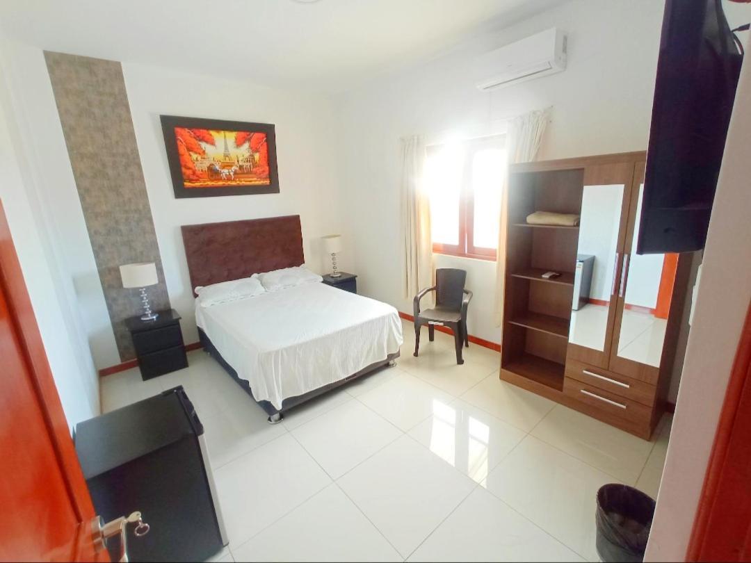 Deluxe Hotel Talara - A 5 Minutos Del Aeropuerto Y Plaza De Armas 部屋 写真